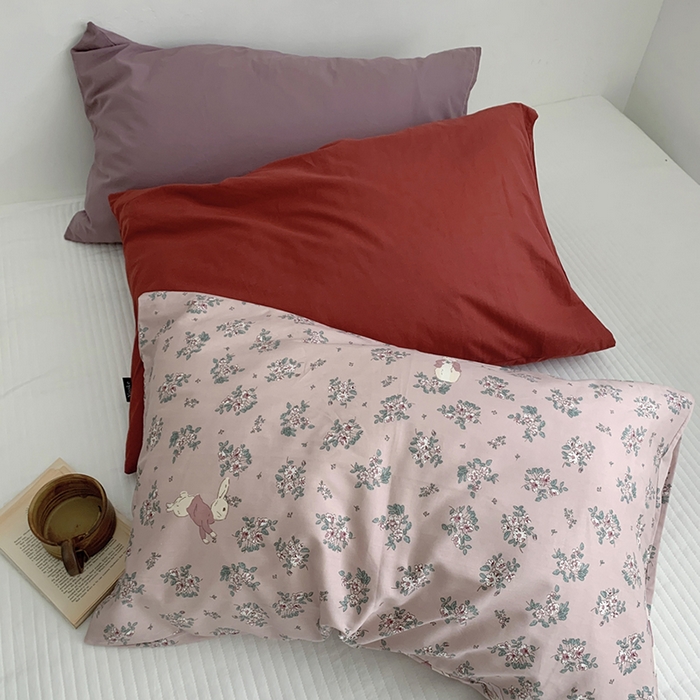 91家纺网 家纺一手货源 找家纺 柚可家居 2024新款纯棉40支色织纯色印花单枕套8 树莓红