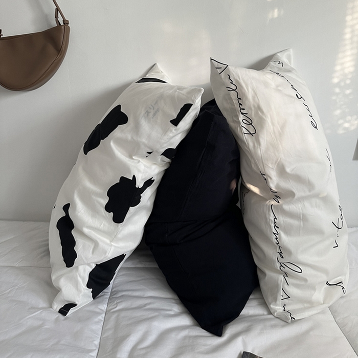 91家纺网 家纺一手货源 找家纺 柚可家居 2024新款纯棉40支色织纯色印花单枕套1 奶牛斑点