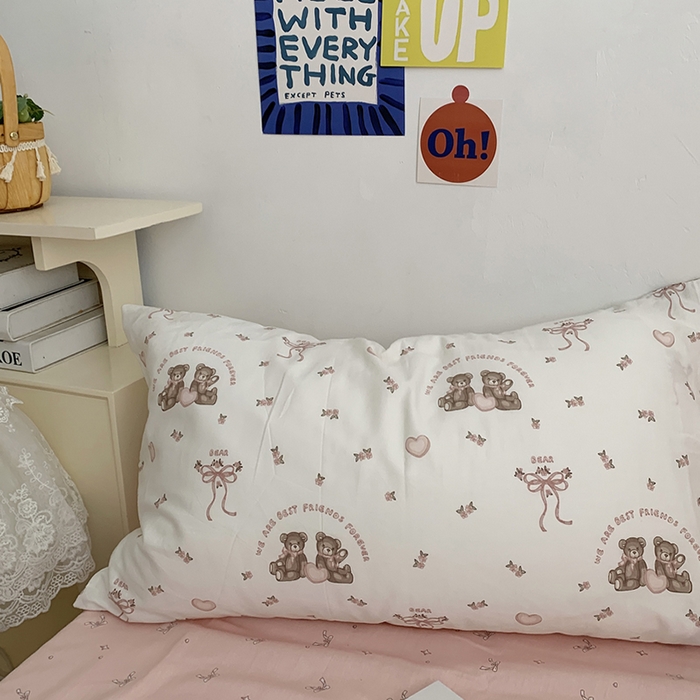 91家纺网 家纺一手货源 找家纺 柚可家居 2024新款40支纯棉活性印花四件套-小熊系列-实拍图第二组 恋爱小熊 蝴蝶结粉