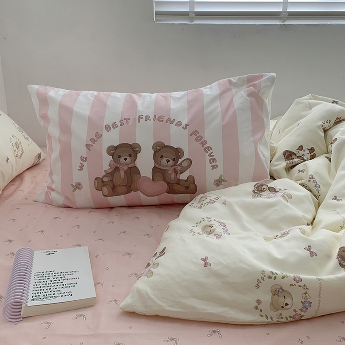 91家纺网 家纺一手货源 找家纺 柚可家居 2024新款40支纯棉活性印花四件套-小熊系列-实拍图第二组 奶油小熊蝴蝶结粉