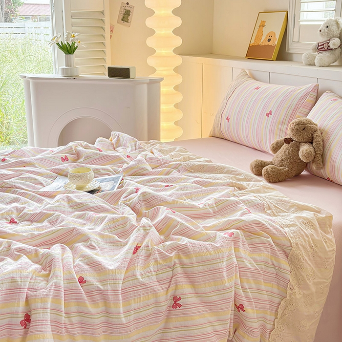 91家纺网 家纺一手货源 找家纺 Mata蔓塔家 2025新款春夏季蕾丝包边夏被三件套四件套 彩虹