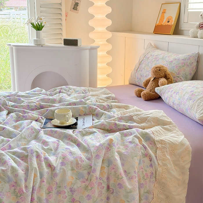 91家纺网 家纺一手货源 找家纺 Mata蔓塔家 2025新款春夏季蕾丝包边夏被三件套四件套 彩绘