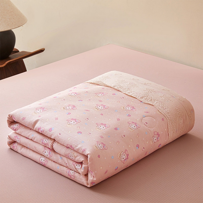 91家纺网 家纺一手货源 找家纺 Mata蔓塔家 2025新款春夏季蕾丝包边夏被三件套四件套 可爱多