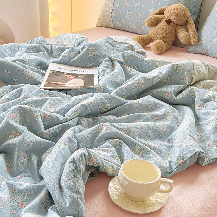 91家纺网 家纺一手货源 找家纺 Mata蔓塔家 2025新款春夏季蕾丝包边夏被三件套四件套 牧夏