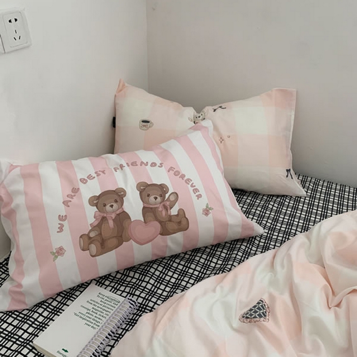 91家纺网 家纺一手货源 找家纺 柚可家居 2024新款40支纯棉活性印花四件套-小熊系列-实拍图第二组 糖果小熊 黑格