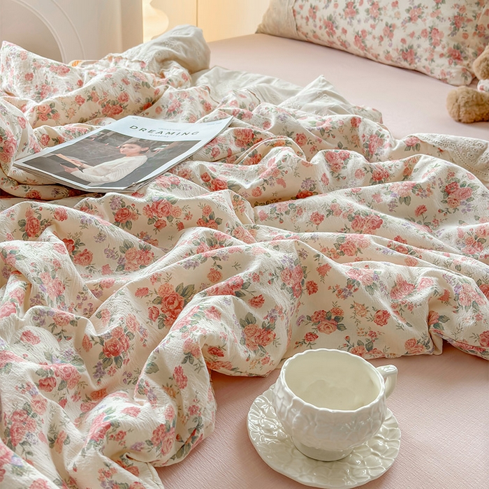 91家纺网 家纺一手货源 找家纺 Mata蔓塔家 2025新款春夏季蕾丝包边夏被三件套四件套 挽江