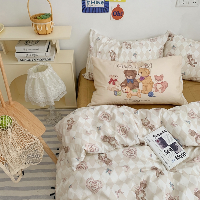 91家纺网 家纺一手货源 找家纺 柚可家居 2024新款40支纯棉活性印花四件套-小熊系列-实拍图第二组 天使小熊 肌理黄