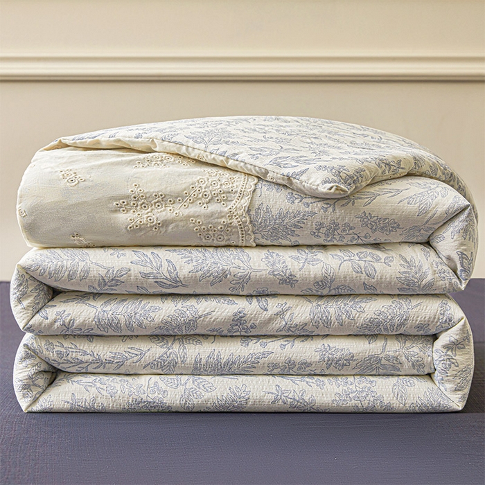 91家纺网 家纺一手货源 找家纺 Mata蔓塔家 2025新款春夏季蕾丝包边夏被三件套四件套 紫黛