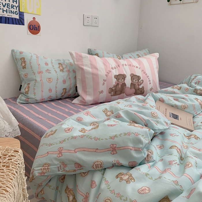 91家纺网 家纺一手货源 找家纺 柚可家居 2024新款40支纯棉活性印花四件套-小熊系列-实拍图第二组 甜酷小熊 条纹