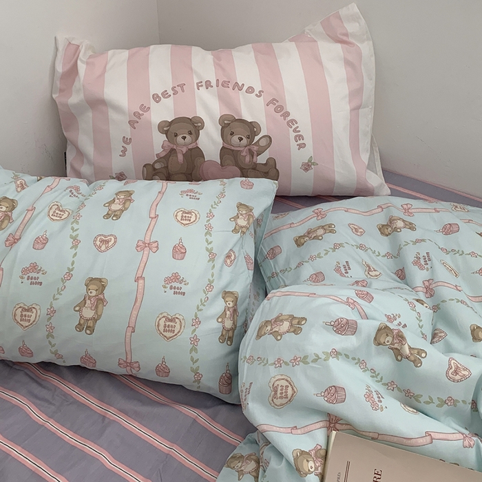 91家纺网 家纺一手货源 找家纺 柚可家居 2024新款40支纯棉活性印花四件套-小熊系列-实拍图第二组 甜酷小熊 条纹