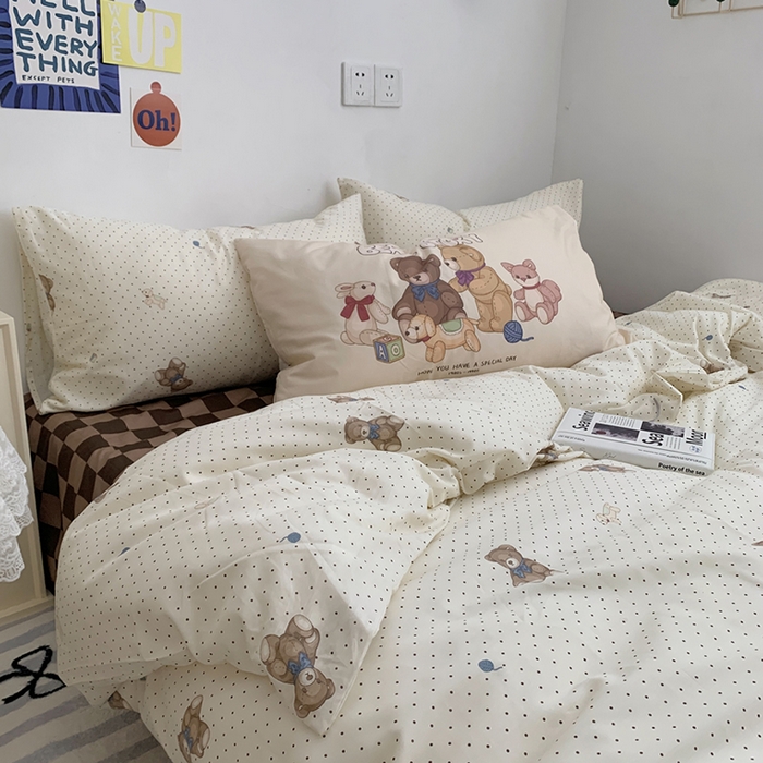 91家纺网 家纺一手货源 找家纺 柚可家居 2024新款40支纯棉活性印花四件套-小熊系列-实拍图第二组 玩具熊乐园 咖格