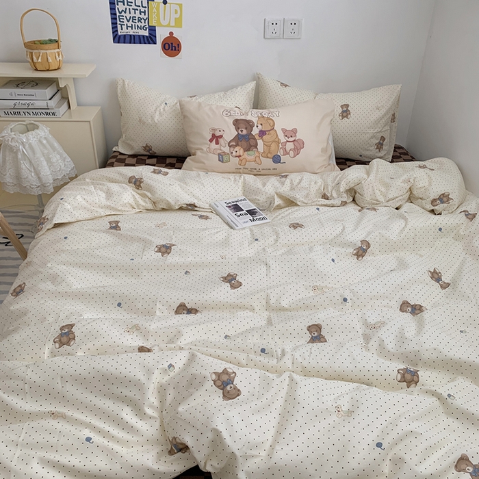 91家纺网 家纺一手货源 找家纺 柚可家居 2024新款40支纯棉活性印花四件套-小熊系列-实拍图第二组 玩具熊乐园 咖格