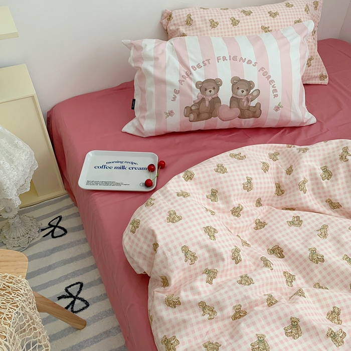 91家纺网 家纺一手货源 找家纺 柚可家居 2024新款40支纯棉活性印花四件套-小熊系列-实拍图第二组 潮流派粉 枣红