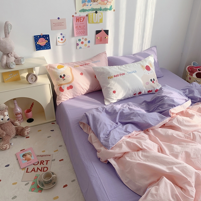 91家纺网 家纺一手货源 找家纺 柚可家居 2024新款定版枕套水洗棉四件套 草莓芝士 粉紫+紫