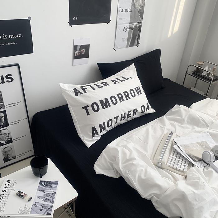 91家纺网 家纺一手货源 找家纺 柚可家居 2024新款定版枕套水洗棉四件套 黑白柏林