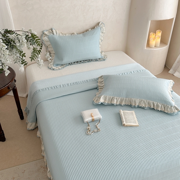 91家纺网 家纺一手货源 找家纺 琳可家居 2025新款轻法系列双层花边100%莱赛尔纤维床盖三件套可搭配同款被套（提供买家秀） 晴空蓝