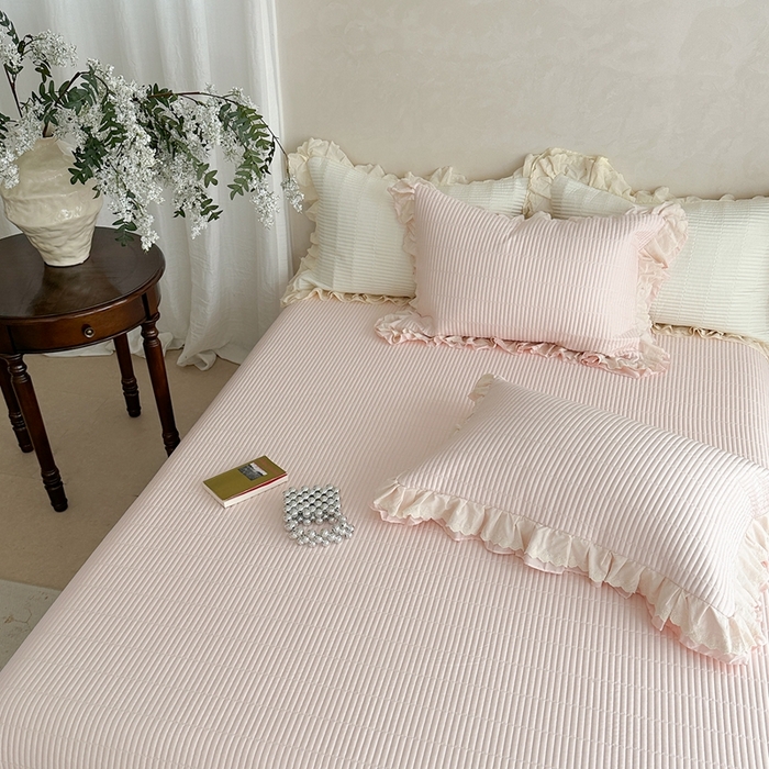 91家纺网 家纺一手货源 找家纺 琳可家居 2025新款轻法系列双层花边100%莱赛尔纤维床盖三件套可搭配同款被套（提供买家秀） 樱花粉