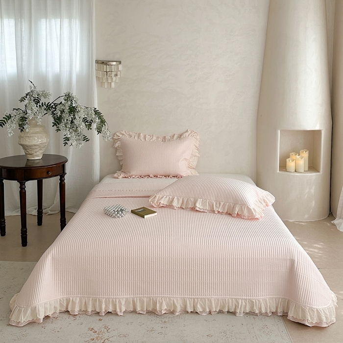 91家纺网 家纺一手货源 找家纺 琳可家居 2025新款轻法系列双层花边100%莱赛尔纤维床盖三件套可搭配同款被套（提供买家秀） 樱花粉