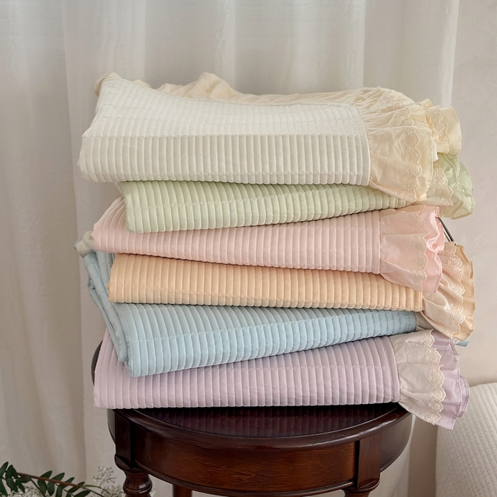 91家纺网 家纺一手货源 找家纺 琳可家居 2025新款轻法系列双层花边100%莱赛尔纤维床盖三件套可搭配同款被套（提供买家秀） 组合图仅供参考