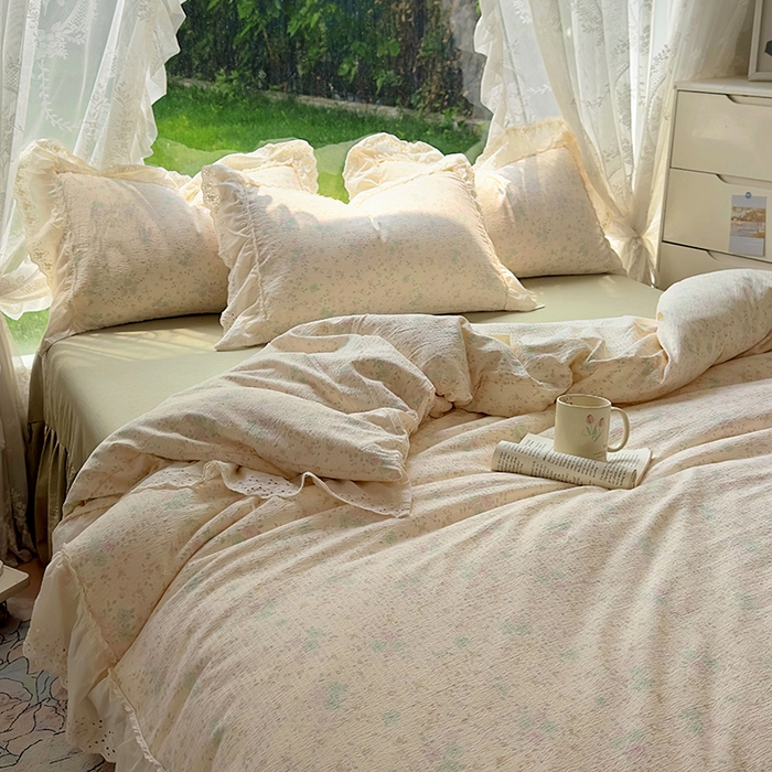 91家纺网 家纺一手货源 找家纺 一比一家纺 2025新款云感皱皱纱花边床裙四件套多功能夏被夏凉被空调被四件套四季通用 苏打薄荷