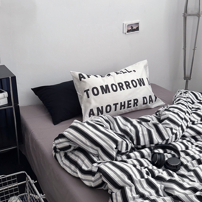 91家纺网 家纺一手货源 找家纺 柚可家居 2024秋季新款40支全棉斜纹四件套-小漫春 午夜巴黎（第二组）