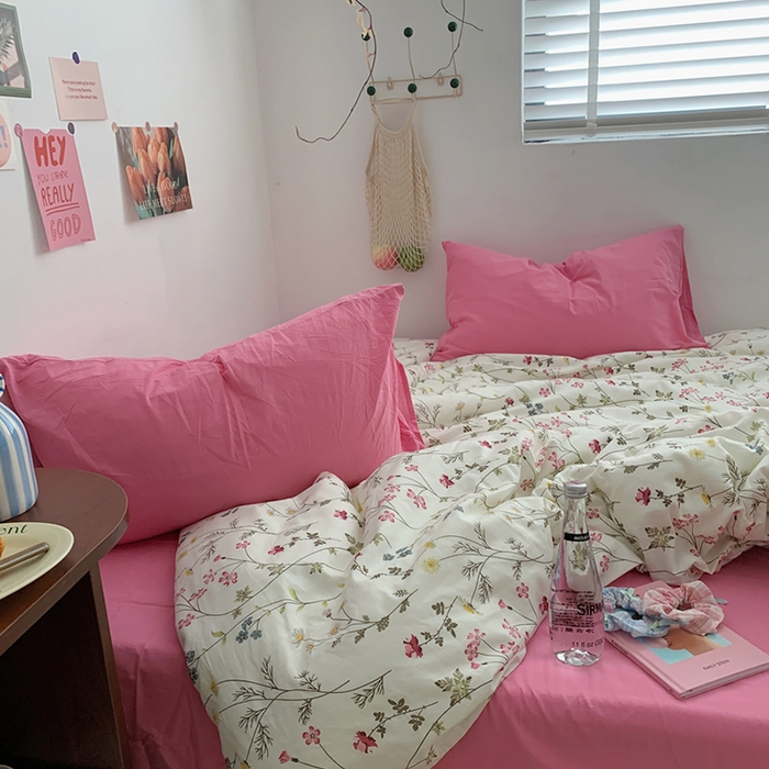 91家纺网 家纺一手货源 找家纺 柚可家居 2024秋季新款40支全棉斜纹四件套-小漫春 小时光-桃红