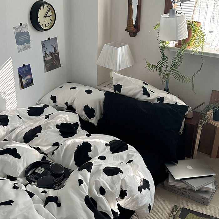 91家纺网 家纺一手货源 找家纺 柚可家居 2024秋季新款40支全棉斜纹四件套-小漫春 非黑即白 实拍第二组