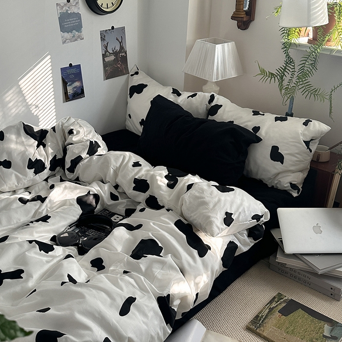 91家纺网 家纺一手货源 找家纺 柚可家居 2024秋季新款40支全棉斜纹四件套-小漫春 非黑即白 实拍第二组