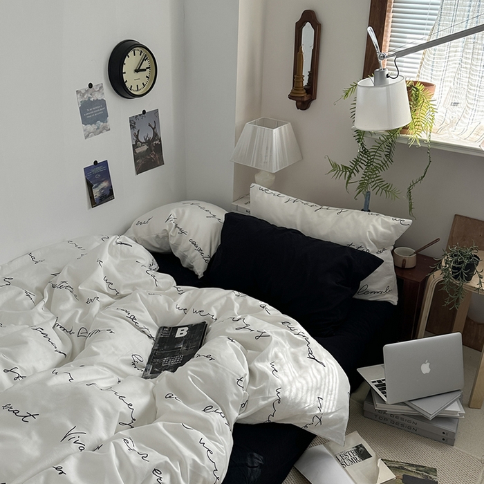 91家纺网 家纺一手货源 找家纺 柚可家居 2024秋季新款40支全棉斜纹四件套-小漫春 英文信 实拍第二组