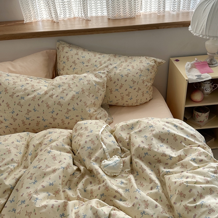 91家纺网 家纺一手货源 找家纺 柚可家居 2024秋季新款40支全棉斜纹四件套-小漫春 贝拉兔兔