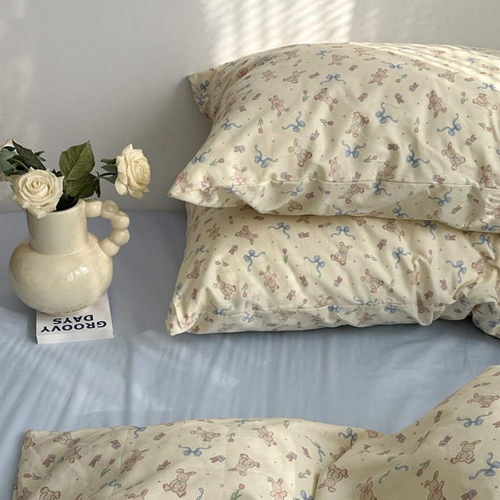 91家纺网 家纺一手货源 找家纺 柚可家居 2024秋季新款40支全棉斜纹四件套-小漫春 恋糖兔兔