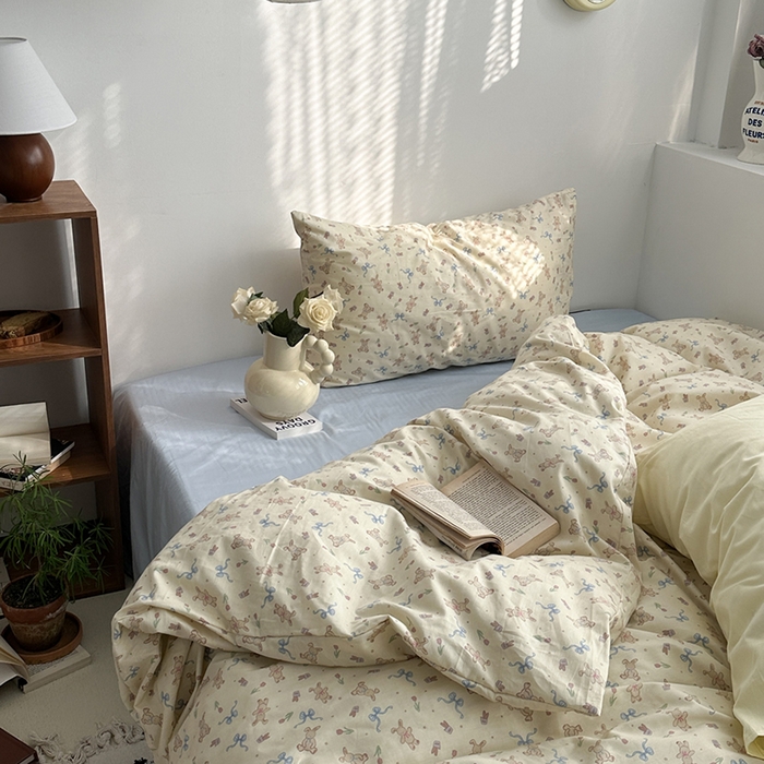 91家纺网 家纺一手货源 找家纺 柚可家居 2024秋季新款40支全棉斜纹四件套-小漫春 恋糖兔兔