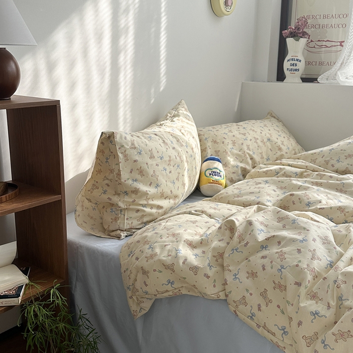 91家纺网 家纺一手货源 找家纺 柚可家居 2024秋季新款40支全棉斜纹四件套-小漫春 恋糖兔兔