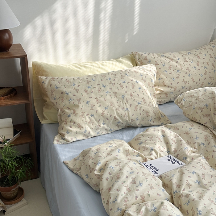 91家纺网 家纺一手货源 找家纺 柚可家居 2024秋季新款40支全棉斜纹四件套-小漫春 恋糖兔兔