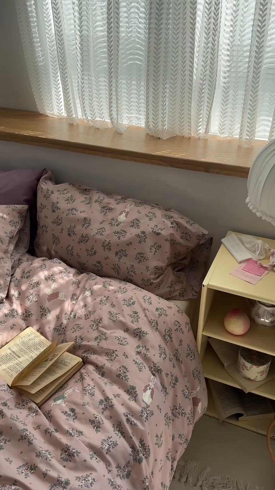 91家纺网 家纺一手货源 找家纺 柚可家居 2024秋季新款40支全棉斜纹四件套-小漫春 莓莓兔