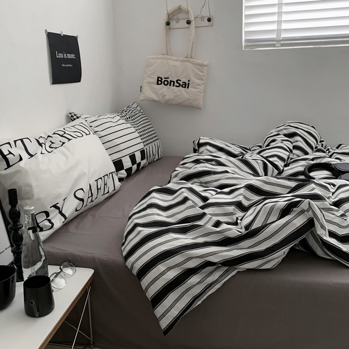 91家纺网 家纺一手货源 找家纺 柚可家居 2024秋季新款40支全棉斜纹四件套-小漫春 天空之城