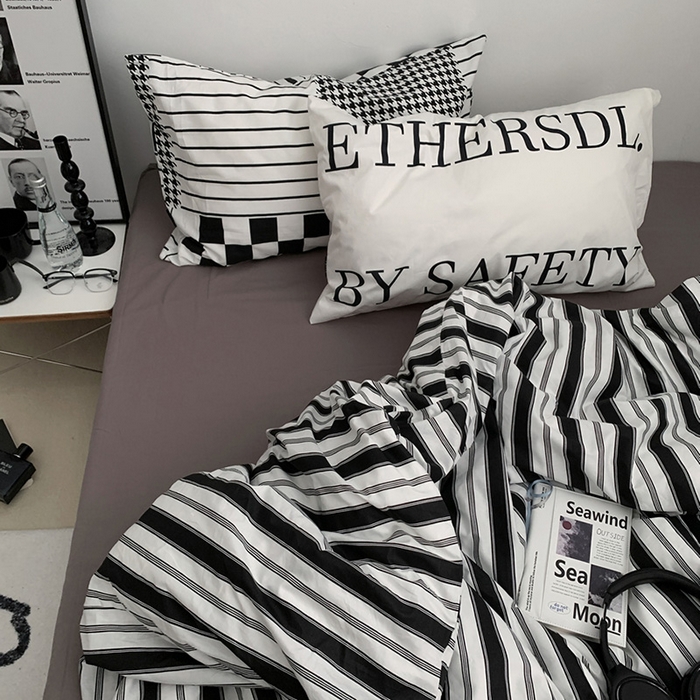 91家纺网 家纺一手货源 找家纺 柚可家居 2024秋季新款40支全棉斜纹四件套-小漫春 天空之城