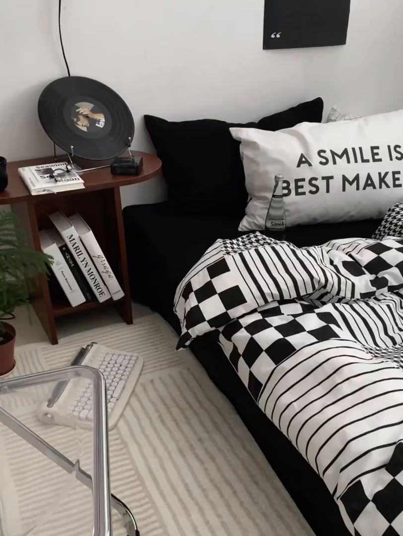 91家纺网 家纺一手货源 找家纺 柚可家居 2024秋季新款40支全棉斜纹四件套-小漫春 棋盘格千鸟格