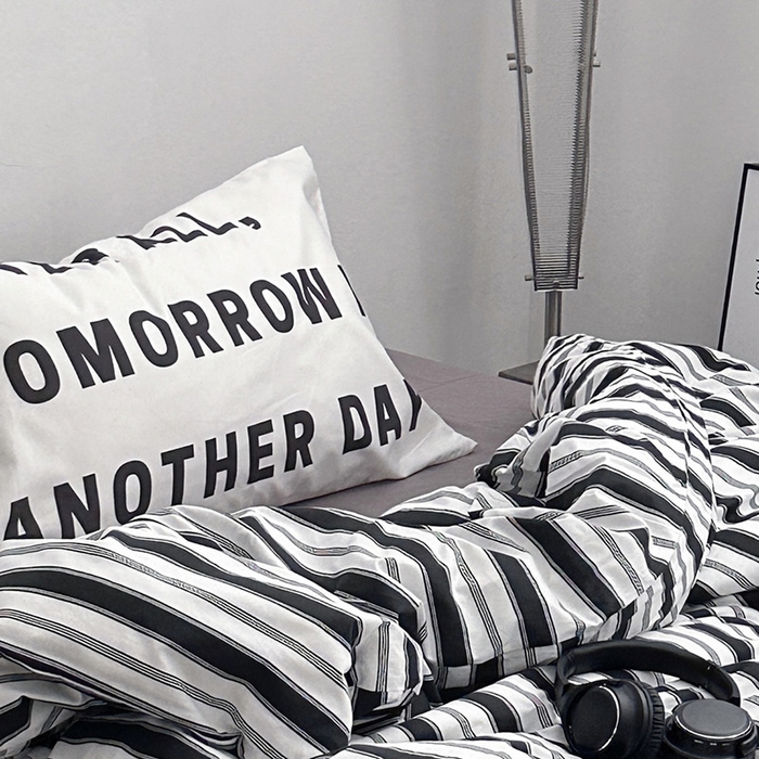 91家纺网 家纺一手货源 找家纺 柚可家居 2024秋季新款40支全棉斜纹四件套-小漫春 午夜巴黎（第二组）