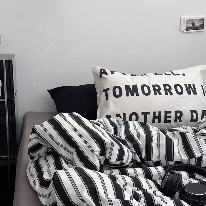 91家纺网 家纺一手货源 找家纺 柚可家居 2024秋季新款40支全棉斜纹四件套-小漫春 午夜巴黎（第二组）