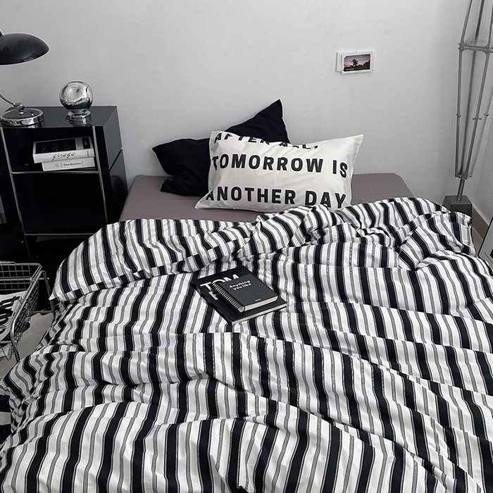 91家纺网 家纺一手货源 找家纺 柚可家居 2024秋季新款40支全棉斜纹四件套-小漫春 午夜巴黎（第二组）