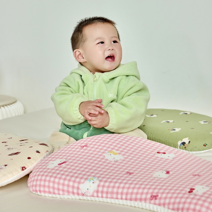 91家纺网 家纺一手货源 找家纺 （总）昕科 2025新款A类母婴级双感月牙硅胶儿童枕-婴儿凉感冰豆豆硅胶枕头儿童全棉双层纱枕芯