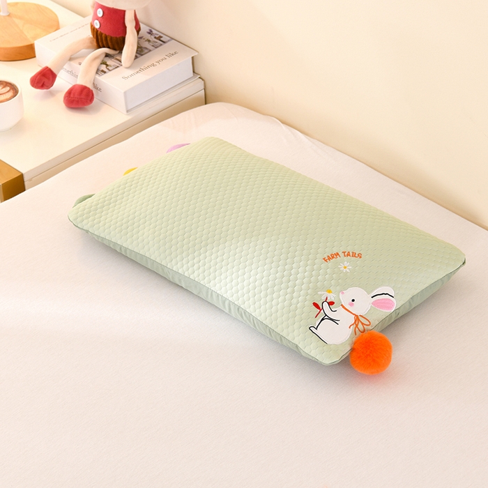金牛枕芯 2025新款荞麦枕夏款冰豆豆凉感丝冰丝小兔儿童枕头冰豆豆系列枕 凉感毛球兔-绿色