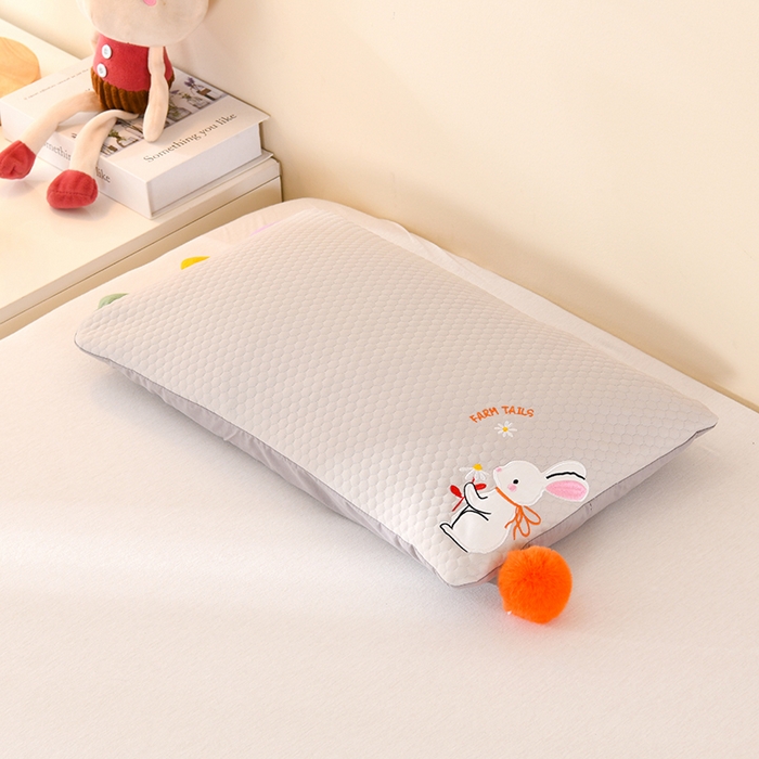 金牛枕芯 2025新款荞麦枕夏款冰豆豆凉感丝冰丝小兔儿童枕头冰豆豆系列枕 凉感毛球兔-灰色