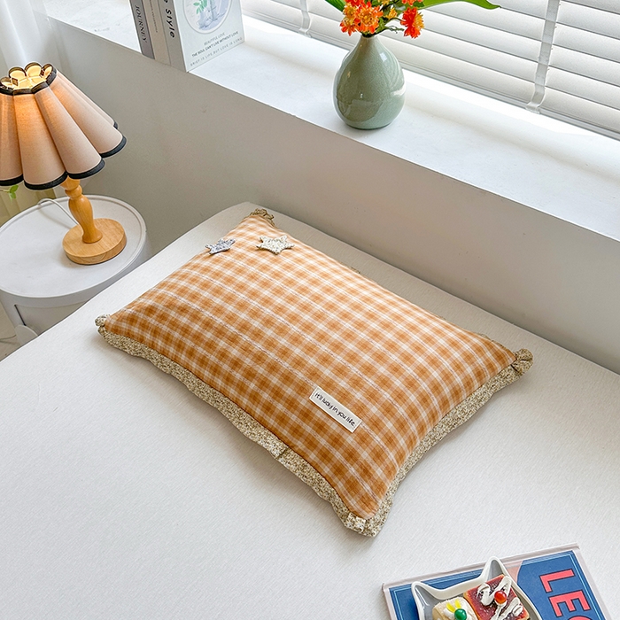 91家纺网 家纺一手货源 找家纺 金牛枕芯 2025新款全棉水洗棉小提花荞麦枕花边护颈枕头学生儿童枕芯枕头 星星枕-黄格子