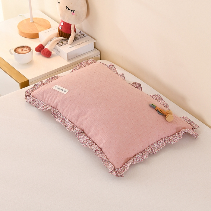 金牛枕芯 2025春夏新款贴布绣樱桃荞麦枕全棉水洗棉小提花儿童学生枕头枕芯 樱桃丸子-红色