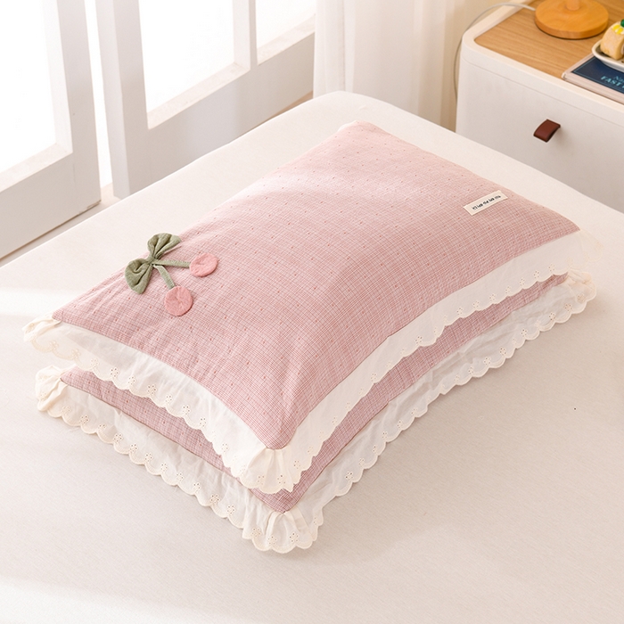 91家纺网 家纺一手货源 找家纺 金牛枕芯 2025新款小樱桃枕头全棉水洗棉小提花荞麦壳枕芯花边可拆卸学生儿童枕头 樱桃枕-粉色