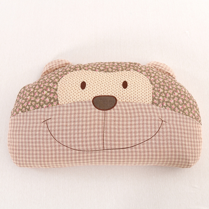 91家纺网 家纺一手货源 找家纺 金牛枕芯 2025新款全棉纯棉俏皮猴荞麦枕儿童枕卡通荞麦枕头直播爆款护颈枕枕头枕芯 大嘴猴-米色格子