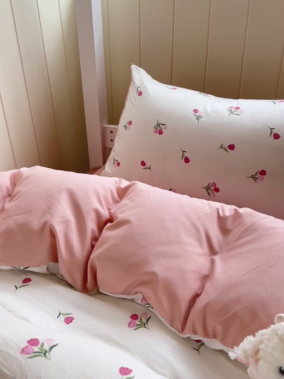 91家纺网 家纺一手货源 找家纺 朵朵2025新款水洗云朵糯糯棉三四件套水洗棉简约风ins风小碎花学生宿舍床被套床单款床笠款三四件套 郁金香