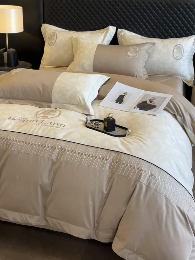 91家纺网 家纺一手货源 找家纺 （总）苏美 2025新款全棉肌理纹绣花四件套-香榭